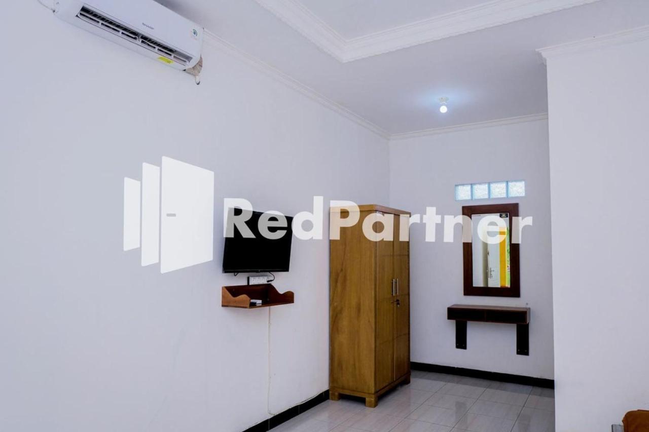 Villa Ikhbar Ciletuh Redpartner Cilowa Dış mekan fotoğraf