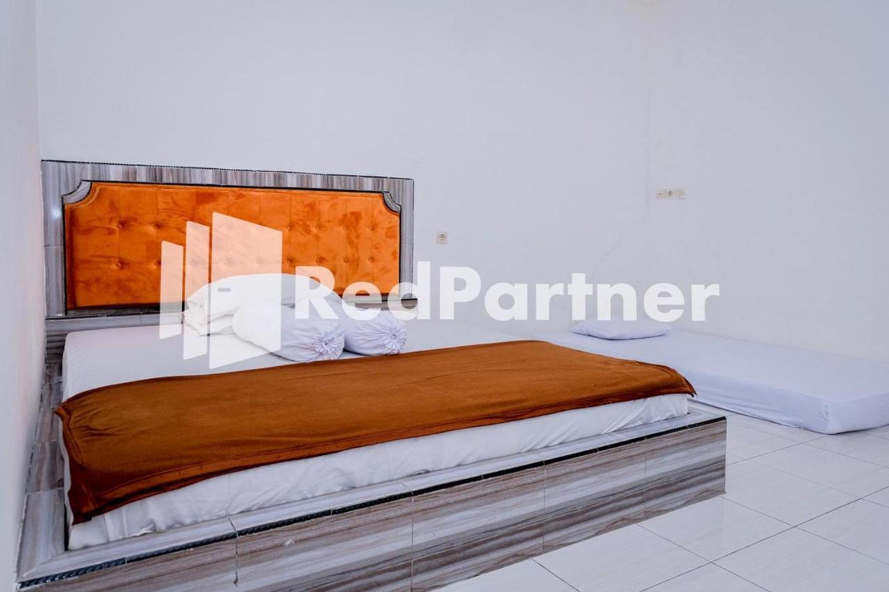 Villa Ikhbar Ciletuh Redpartner Cilowa Dış mekan fotoğraf