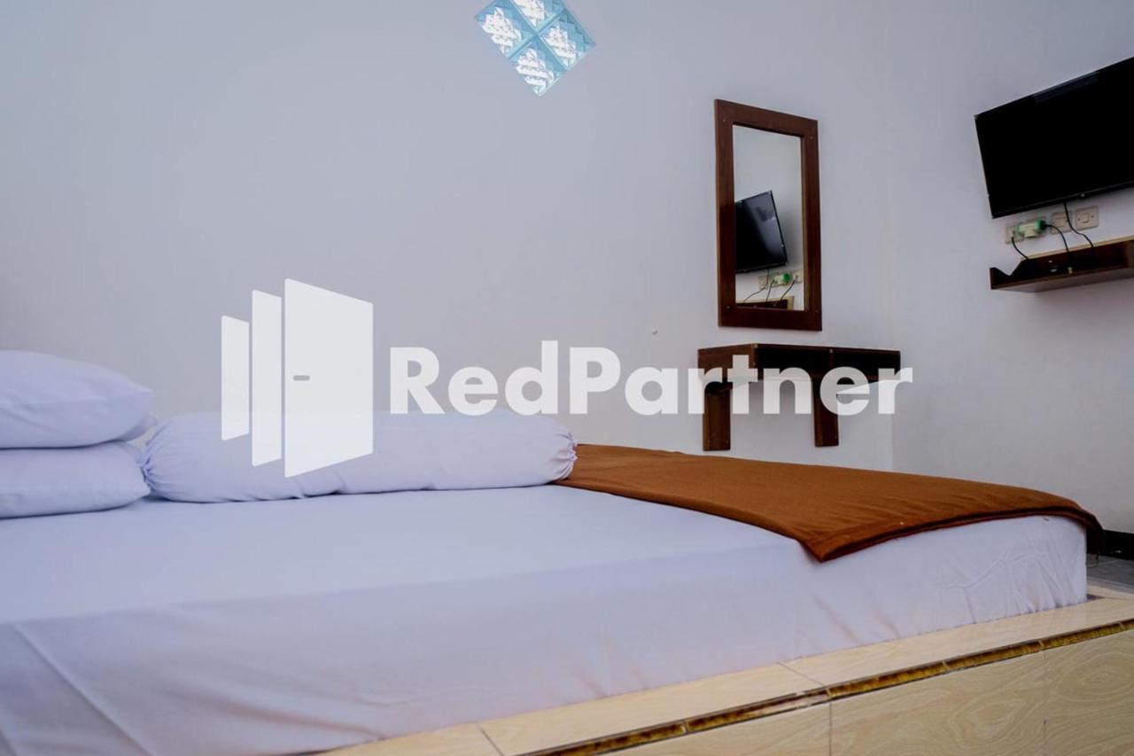 Villa Ikhbar Ciletuh Redpartner Cilowa Dış mekan fotoğraf