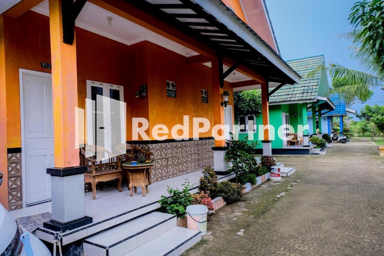 Villa Ikhbar Ciletuh Redpartner Cilowa Dış mekan fotoğraf