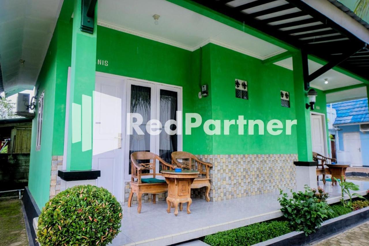 Villa Ikhbar Ciletuh Redpartner Cilowa Dış mekan fotoğraf